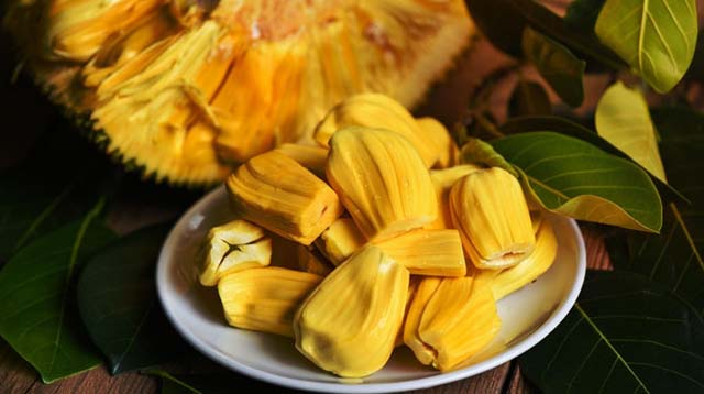 কাঁঠাল খাওয়ার উপকারিতা ও অপকারিতা